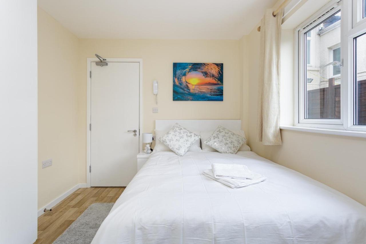 Blackberry - Stylish Self-Contained Flats In Soton City Centre Саутгемптон Экстерьер фото